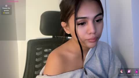 Snapshot of urmystical_sofie chatting on 19, 5, 2026 urmystical_sofie online show from 19, 5, 2026