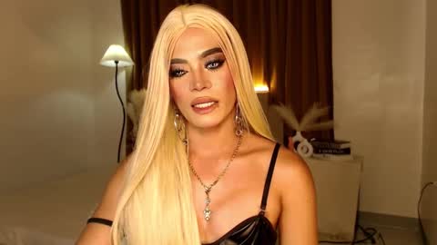 Snapshot of urnauthy_ciliaxxx chatting on 17, 2, 2025 cecilia online show from 17, 2, 2025