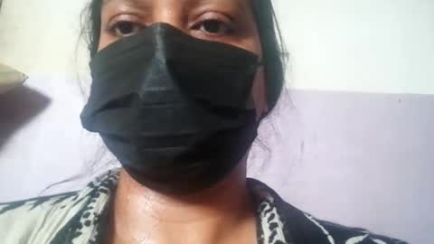 Snapshot of uroojkhan6 chatting on 26, 7, 2026 uroojkhan6 online show from 26, 7, 2026