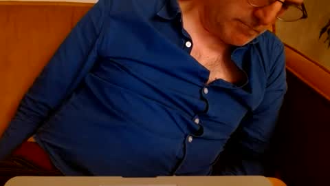 Snapshot of uropportunity chatting on 4, 10, 2025 Dutchsoftie online show from 4, 10, 2025