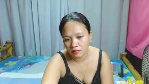 urpinay_singlemother online show from 22, 3, 2026