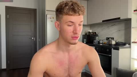 Snapshot of ursaotome chatting on 17, 10, 2025 ursaotome online show from 17, 10, 2025