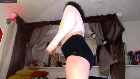Snapshot of ursecretaddiction chatting on 15, 5, 2026 Maxi Mills . My Orgasm is in your hands Private is Open online show from 15, 5, 2026