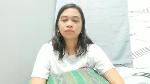 Snapshot of ursexy_pinay_skinny chatting on 18, 5, 2026 im jenny online show from 18, 5, 2026