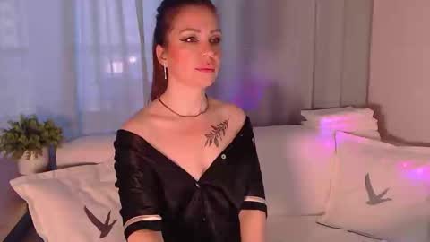 Snapshot of ursilvia1 chatting on 6, 5, 2026 Silvia online show from 6, 5, 2026
