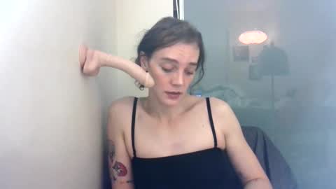 Snapshot of usedbooty chatting on 8, 2, 2025 Bianca Winter online show from 8, 2, 2025