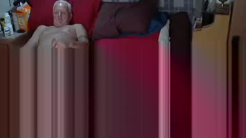 Snapshot of usednotbroken1 chatting on 15, 1, 2026 usednotbroken1 online show from 15, 1, 2026