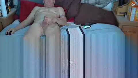 Snapshot of usednotbroken1 chatting on 3, 2, 2026 usednotbroken1 online show from 3, 2, 2026