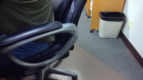 useemie online show from 21, 11, 2025