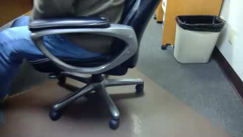 useemie online show from 13, 4, 2026