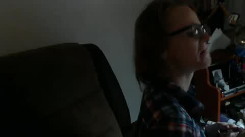 lookin for free fun online show from 21, 2, 2025
