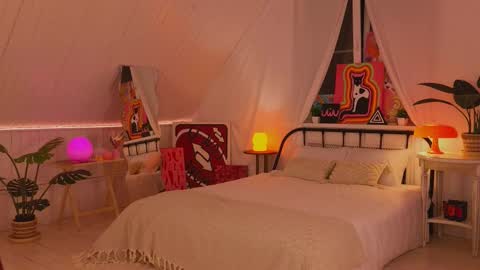 Anika On vacation online show from 19, 2, 2025