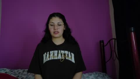 Snapshot of vainilla_cam chatting on 11, 5, 2026 Vainilla online show from 11, 5, 2026