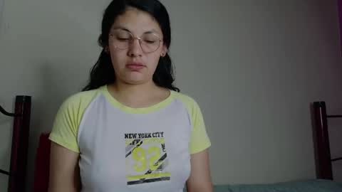Snapshot of vainilla_cam chatting on 30, 5, 2026 Vainilla online show from 30, 5, 2026