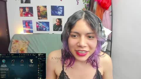 Snapshot of vaioletuwu chatting on 24, 5, 2026 Vaiolet1314 online show from 24, 5, 2026