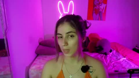 Snapshot of val_angelll chatting on 10, 5, 2026 valentina online show from 10, 5, 2026