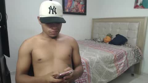 Snapshot of val_sex02 chatting on 2, 2, 2025 val_sex02 online show from 2, 2, 2025