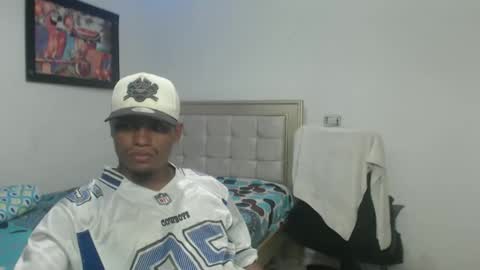 Snapshot of val_sex02 chatting on 2, 3, 2025 val_sex02 online show from 2, 3, 2025