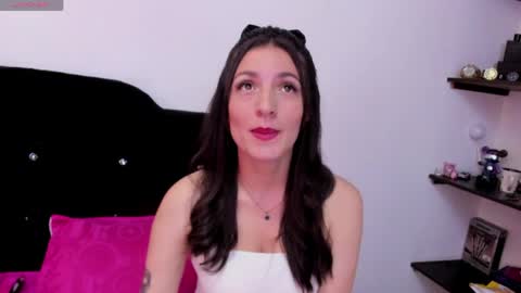 valemorales413 online show from 5, 4, 2026