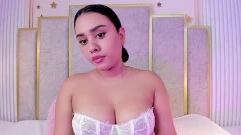 Snapshot of valen_petty chatting on 23, 5, 2026 Valen online show from 23, 5, 2026