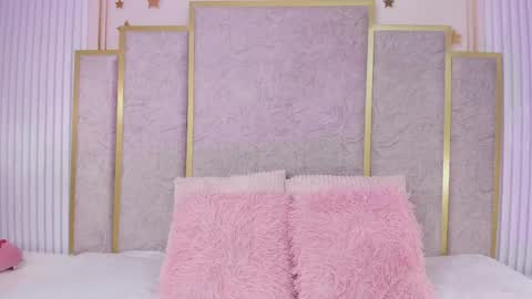 Snapshot of valen_petty chatting on 25, 5, 2026 Valen online show from 25, 5, 2026