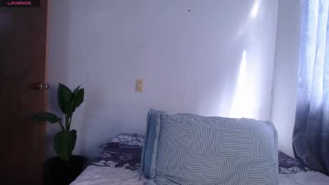Snapshot of valen_thompson chatting on 1, 5, 2026 IG-valen mendoza99 twitter valenthompson99 online show from 1, 5, 2026
