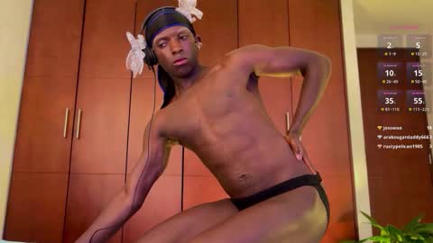 Snapshot of valent1nn chatting on 24, 2, 2025 Valentin independent Cam Boy online show from 24, 2, 2025