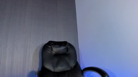 Snapshot of valentina__doll chatting on 2, 2, 2026 Valentina Dolls online show from 2, 2, 2026