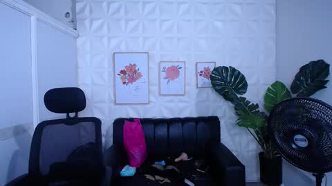 Valentina  online show from 28, 9, 2025