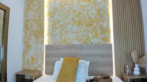 Valentina  online show from 2, 12, 2025