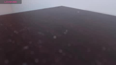 valentinamontoya online show from 10, 1, 2025