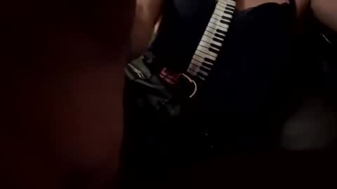 Tina Bates online show from 28, 1, 2025