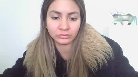 valentinaseleni24 online show from 3, 7, 2026