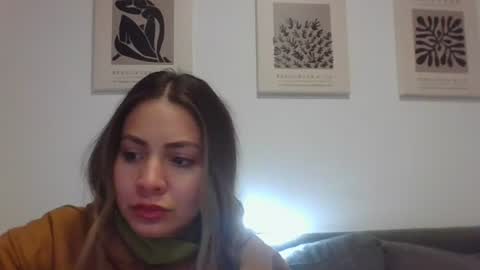 valentinaseleni24 online show from 5, 7, 2026