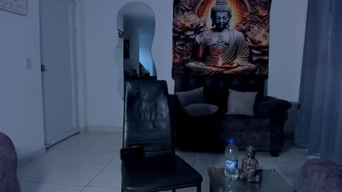    online show from 28, 10, 2025