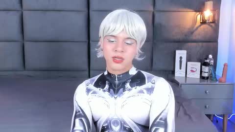 valentino moon online show from 21, 9, 2025