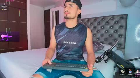 Snapshot of valentinos_ chatting on 15, 5, 2026 Valentinos online show from 15, 5, 2026