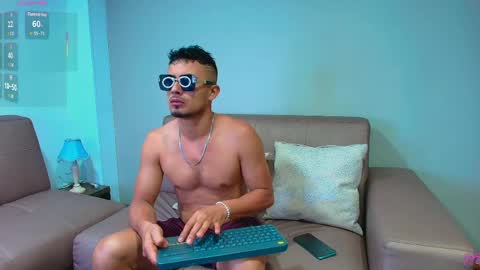 Snapshot of valentinos_ chatting on 31, 5, 2026 Valentinos online show from 31, 5, 2026