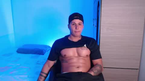 Snapshot of valentinosex_1 chatting on 1, 7, 2026 VALENTINO online show from 1, 7, 2026