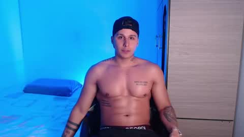 Snapshot of valentinosex_1 chatting on 2, 7, 2026 VALENTINO online show from 2, 7, 2026