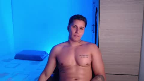 Snapshot of valentinosex_1 chatting on 5, 7, 2026 VALENTINO online show from 5, 7, 2026