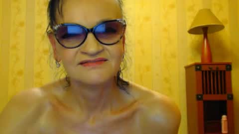 Snapshot of valenttijm3851 chatting on 3, 3, 2025 valentijm online show from 3, 3, 2025