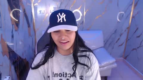 valeri_harpers4 online show from 15, 9, 2025