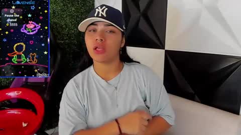 valeri_harpers4 online show from 11, 10, 2025