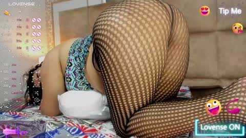 Costume lover online show from 17, 1, 2025
