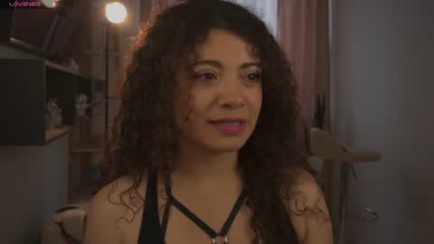 Snapshot of valeria_rosses chatting on 9, 6, 2026 Valeria online show from 9, 6, 2026