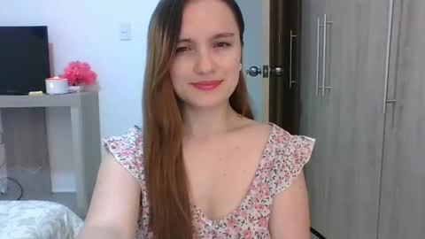 valeriafrannco online show from 4, 3, 2025