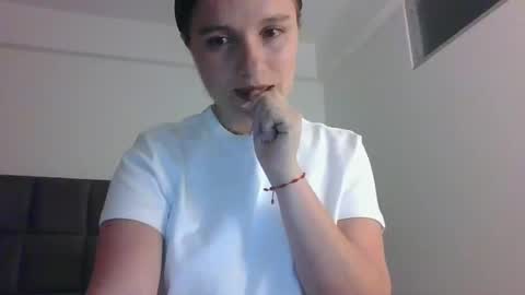 valeriafrannco online show from 11, 10, 2025