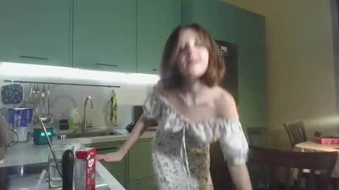 Kristi moony online show from 6, 2, 2025