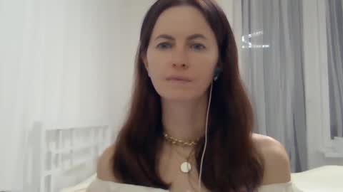 Snapshot of valerie_rose777 chatting on 6, 12, 2024 valerie_rose777 online show from 6, 12, 2024